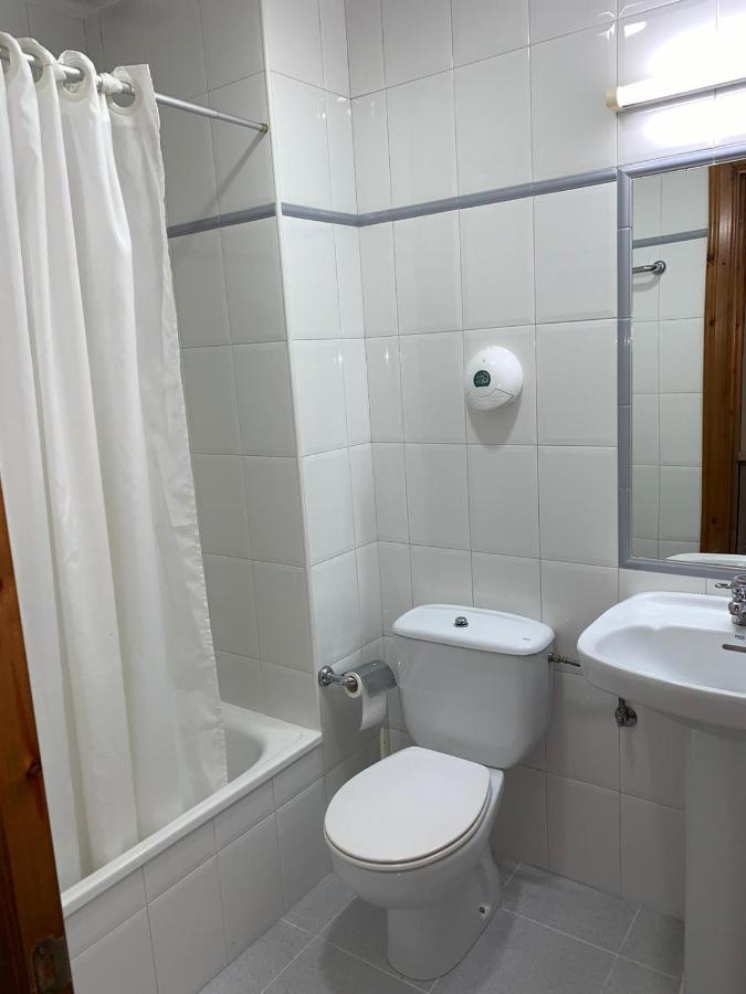 Hotel Los Robles Onís Εξωτερικό φωτογραφία