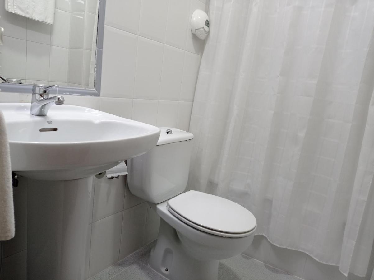 Hotel Los Robles Onís Εξωτερικό φωτογραφία